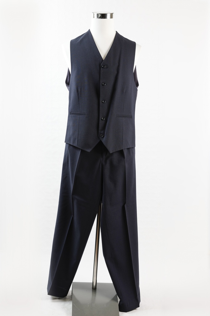 Traje tres piezas azul marino