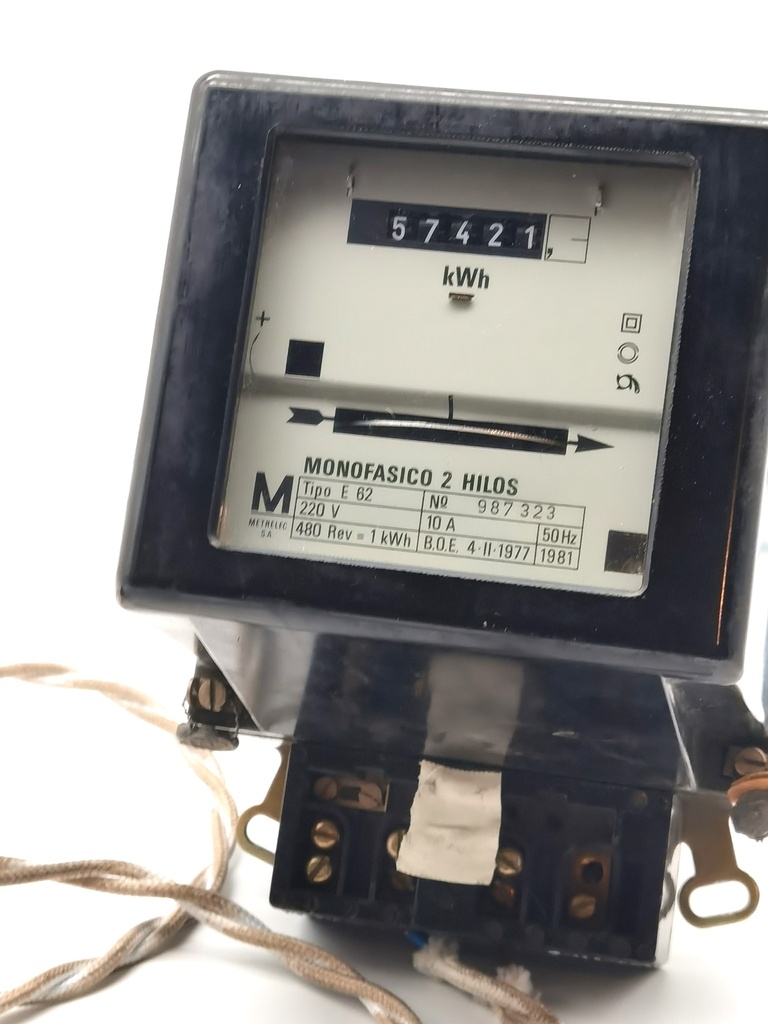 Antiguo contador de la luz
