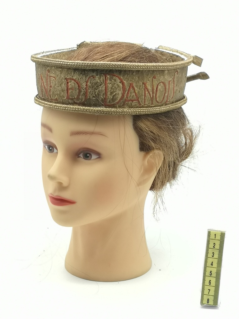 Corona de reina (confeccionada)