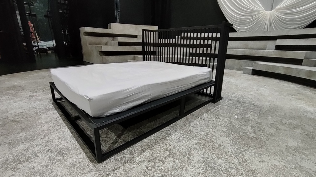 Cabecero de cama de metal