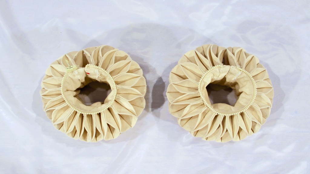 Puños gorguera postizos crudo
