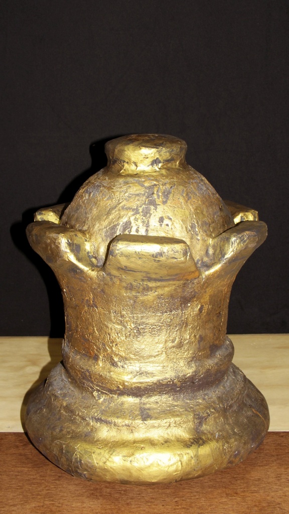 Pieza reina dorada