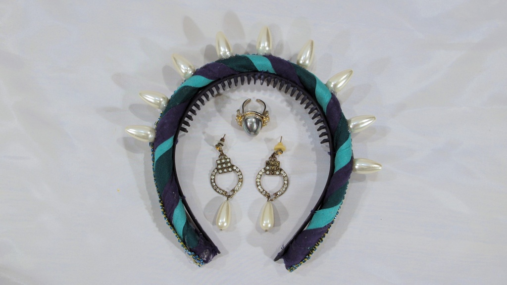 Diadema azules y verdes
