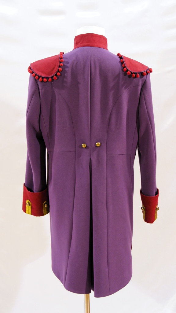 Chaqueta morada y roja militar antigua