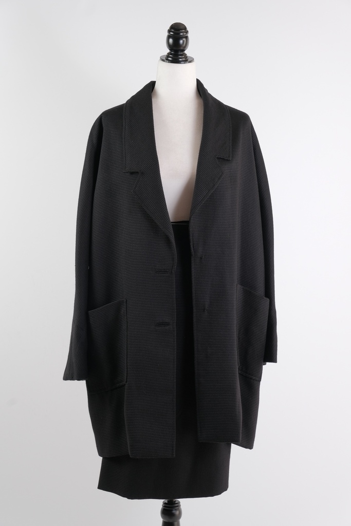 Conjunto chaquetón manga japonesa cuello solapa ancho + falda