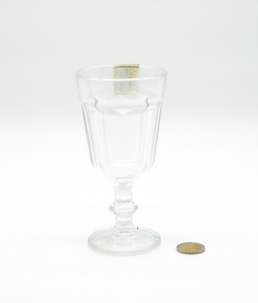 Copa de vino tallada