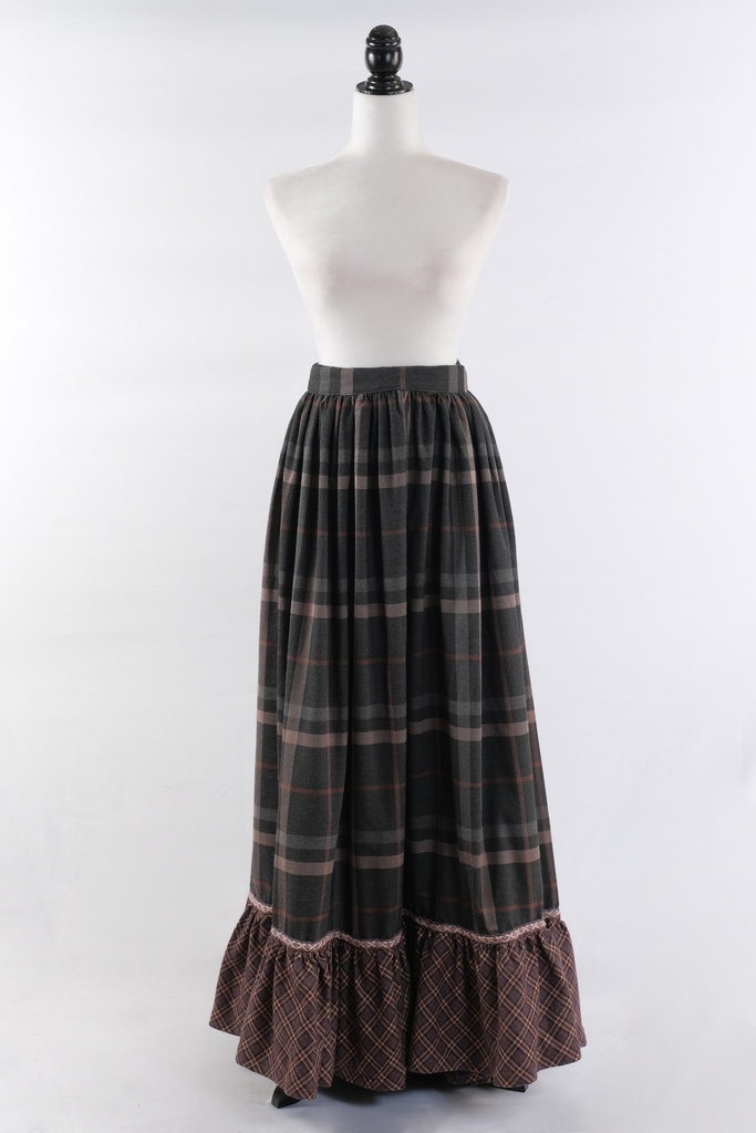 Falda comp. volante en bajos s. XIX