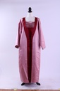 Bata lencera rosa raso con ribete granate