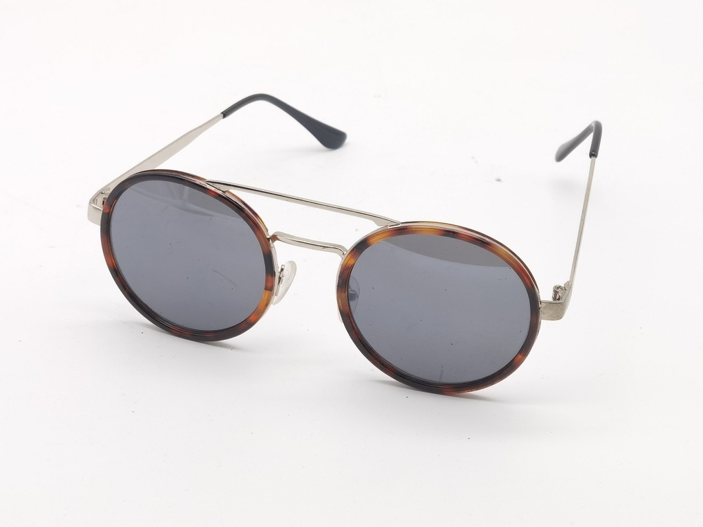 Gafas de sol de metal con marco de pasta