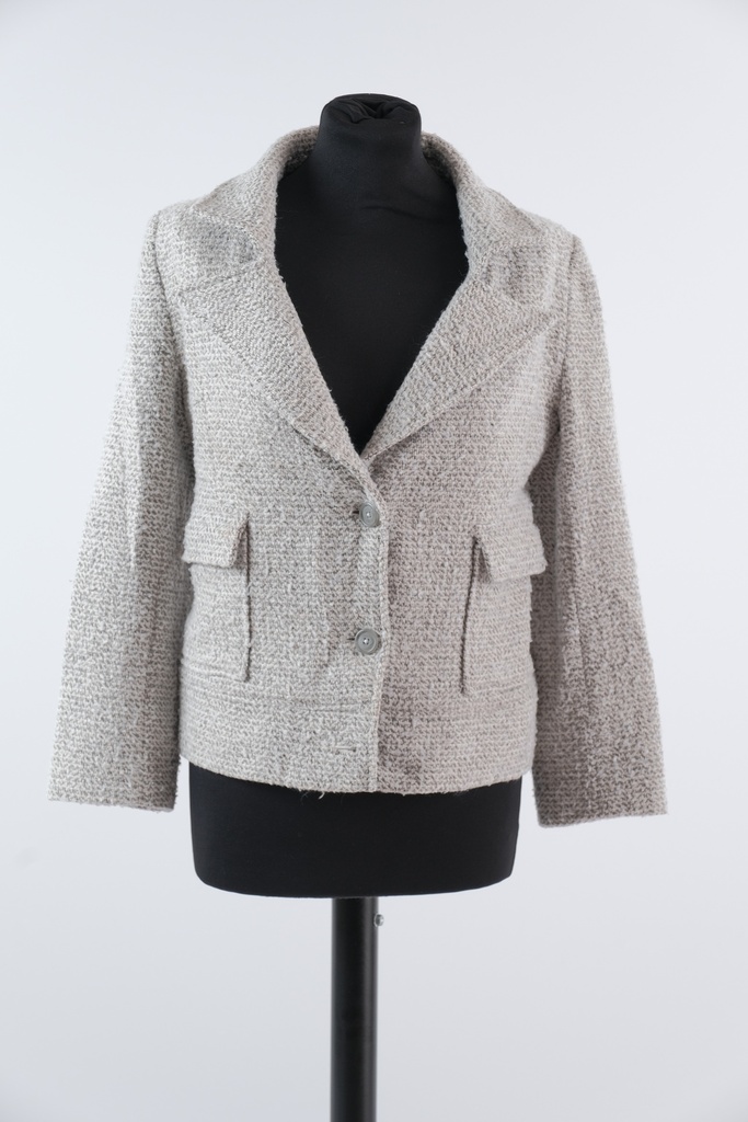 Americana de lanilla blanca y gris