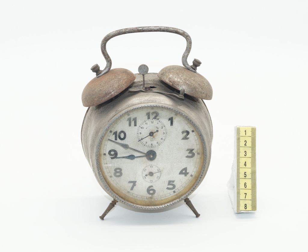 Reloj despertador antiguo