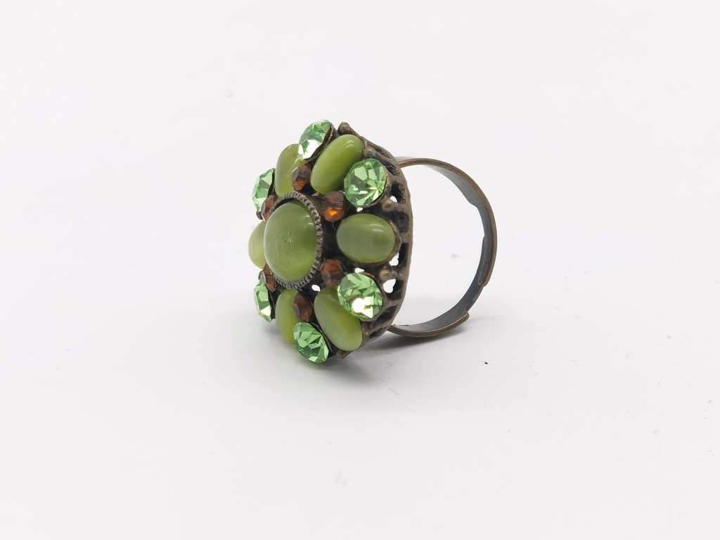 Anillo piedras verdes