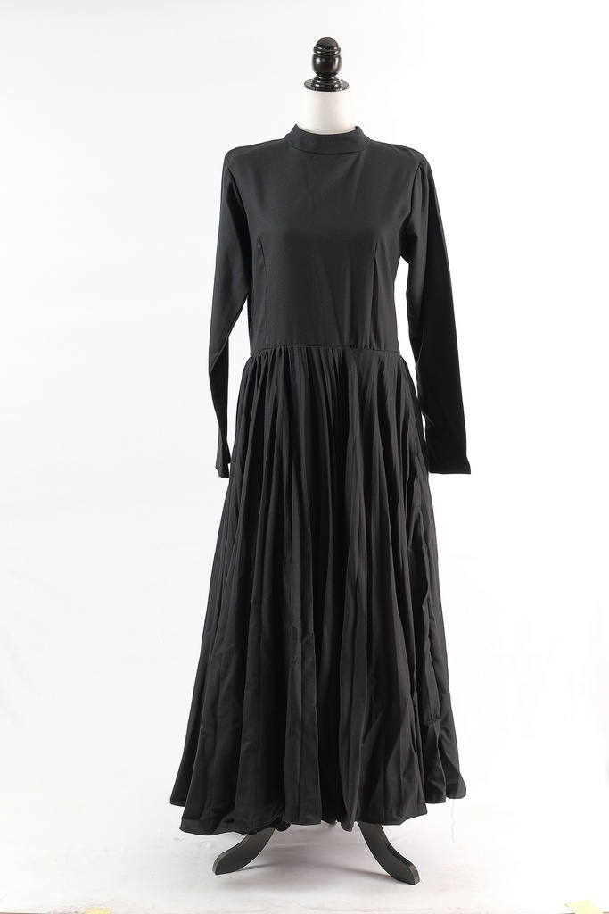 Vestido tipo saya negro largo