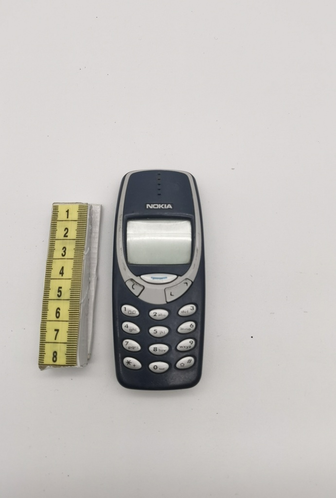 Teléfono móvil Nokia 3310 (maqueta)