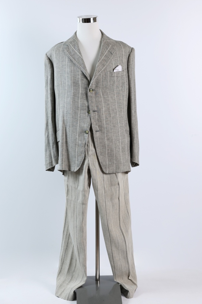 Traje de lino chaqueta gris con raya+pantalón beige con rayas
