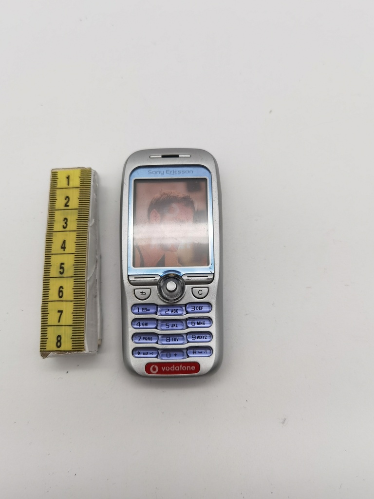 Teléfono móvil Sony Ericson F500i (maqueta)