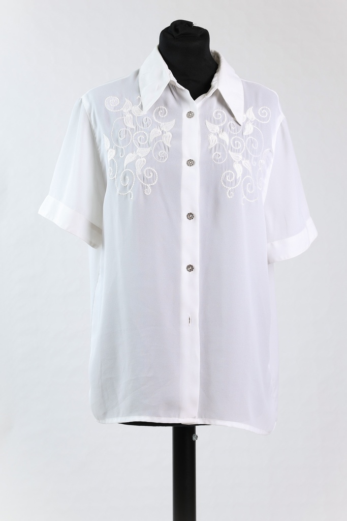Blusa  blanca bordados pecho