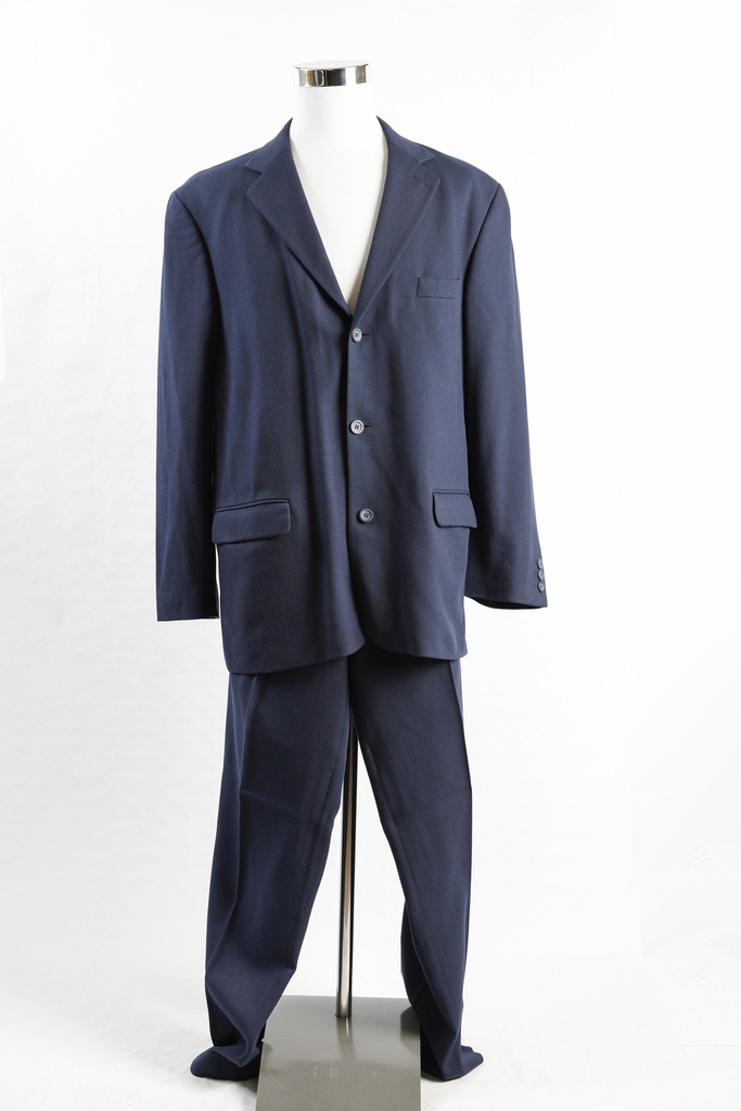 Traje azul marino de punto