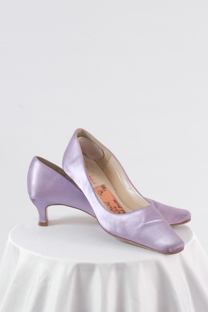 Zapato azafata tacón malva