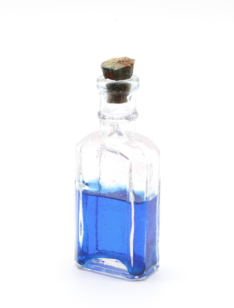 Frasco de cristal con liquido azul