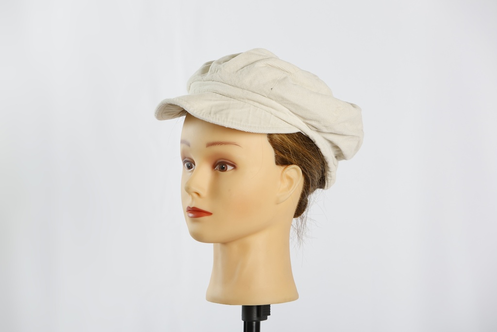Gorro de pana crudo