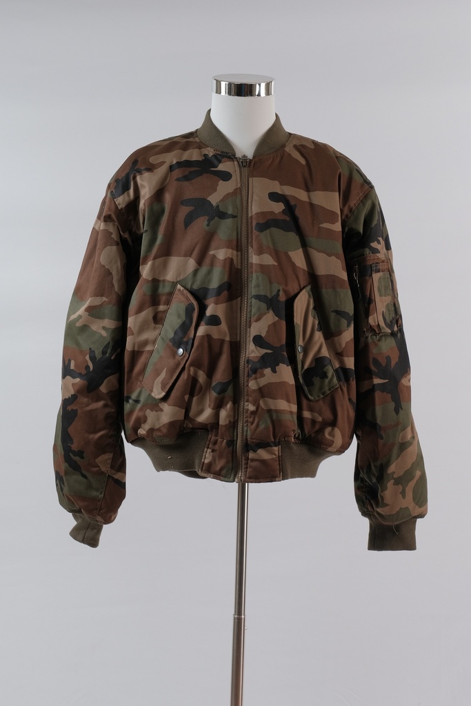 Bomber camuflaje