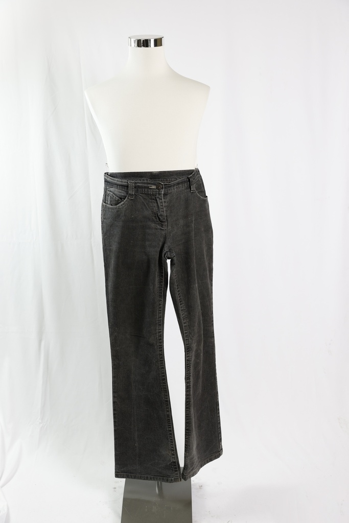 Pantalón vaquero gris