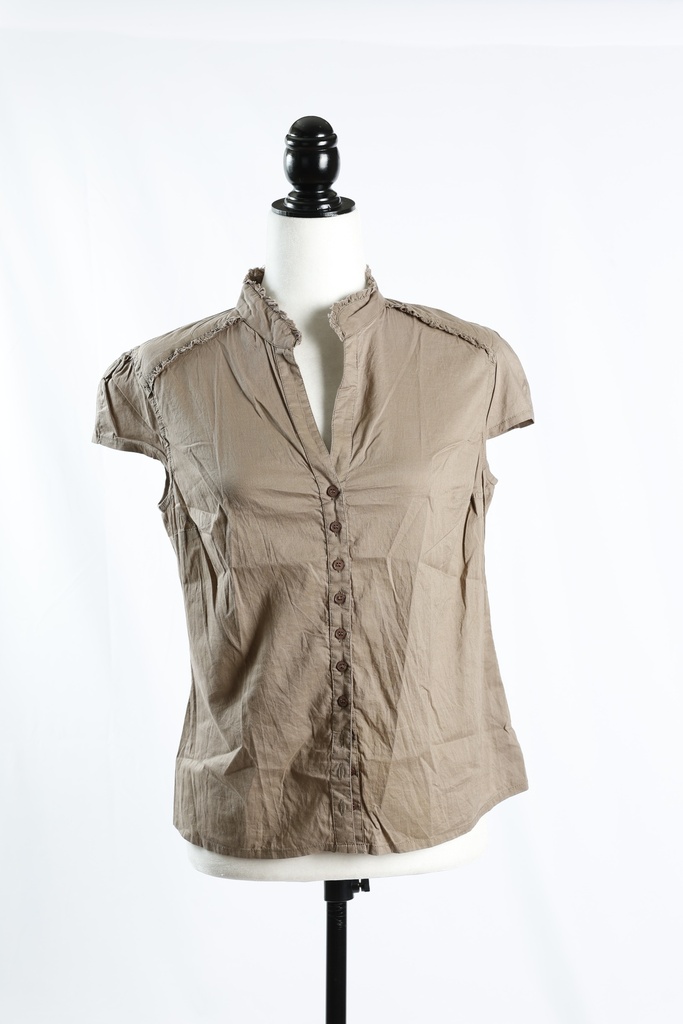 Blusa marrón manga corta escote pico botones