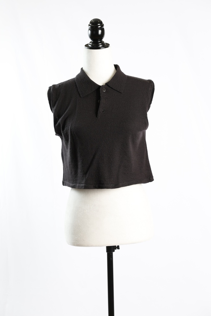 Polo negro sin mangas
