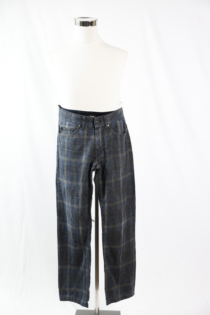 Pantalón vaquero cuadros oscuros
