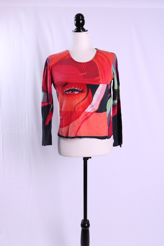 Camiseta manga larga rojo estampado cuello redondo