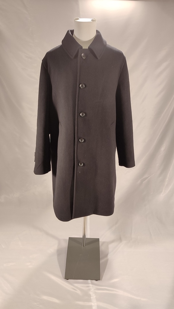 Abrigo negro cerrado (Uniqlo) (copia)