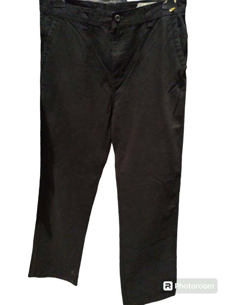 Pantalón negro chino