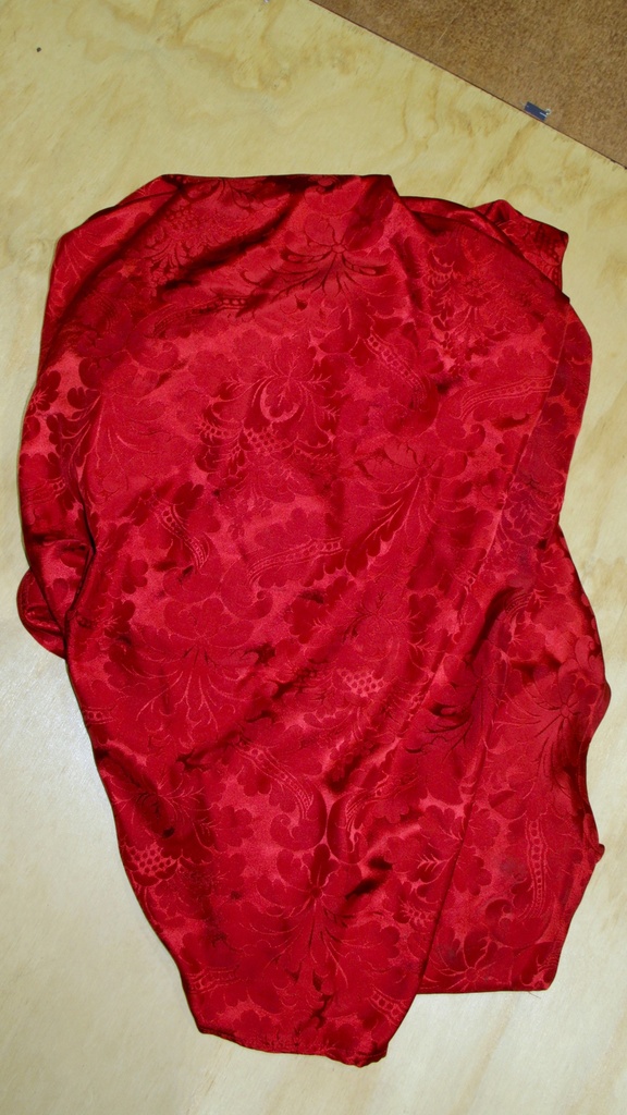 Tela damasco roja