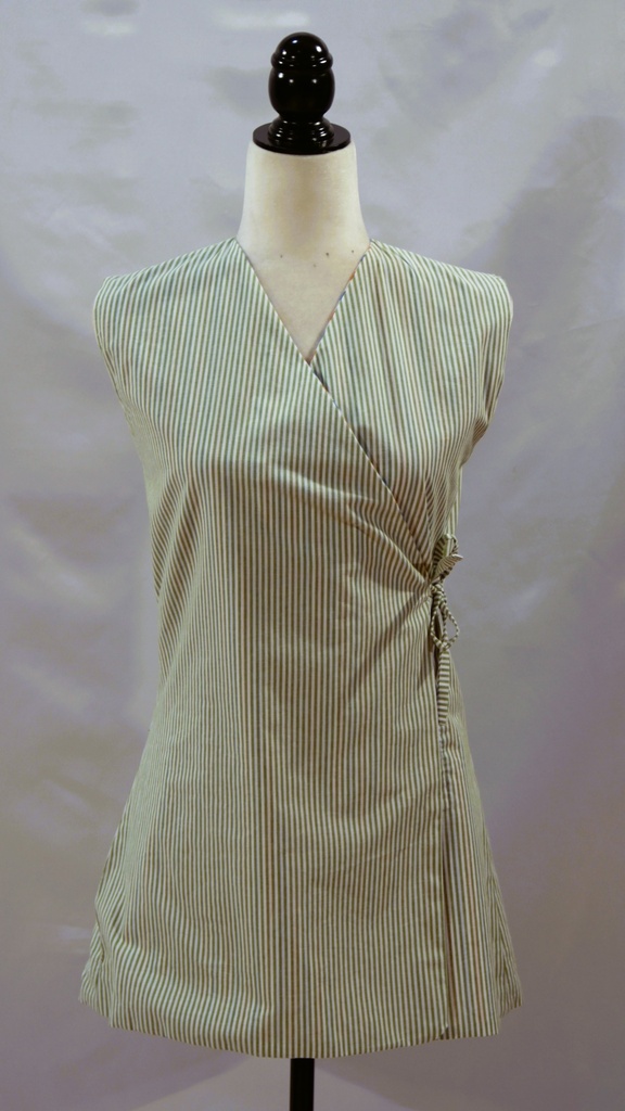 Bata reversible peluquera/criada vichy verde (copia)
