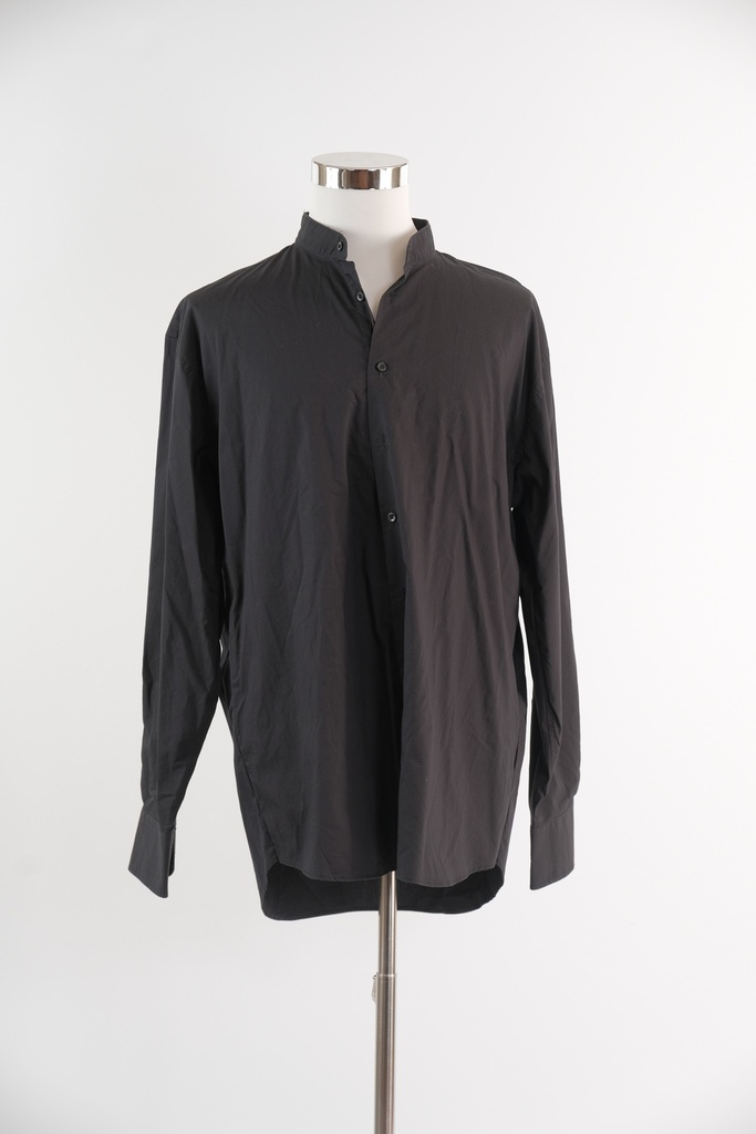 Camisa cuello mao color negro