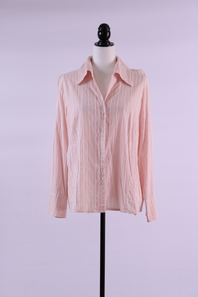 Camisa entallada escote pico