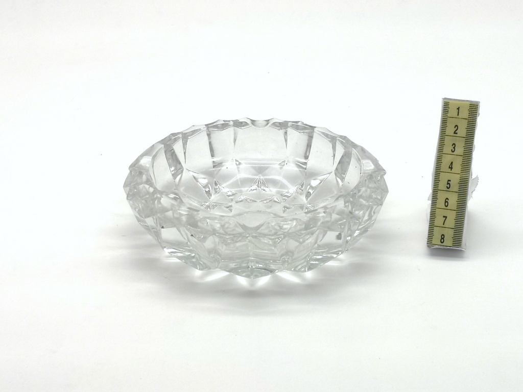 Cenicero de cristal tallado
