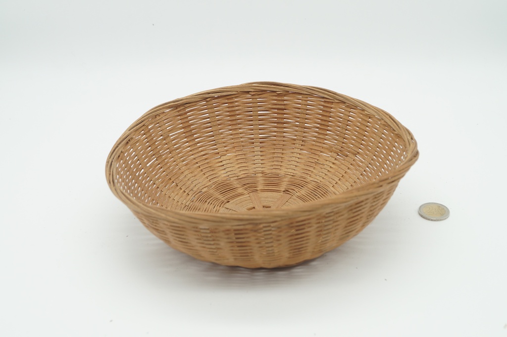 Cesta de mimbre