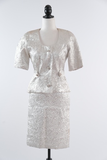 [OP02270] Conjunto chaqueta lamé plateado brocado + falda recta