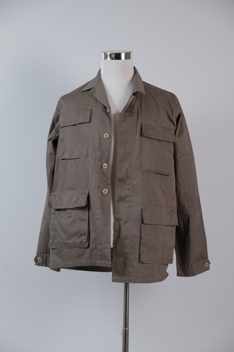 [OP03145] Chaqueta trabajo bolsillos cargo ambientada