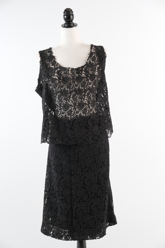 [OP02881] Cuerpo +falda con godets guipur negro