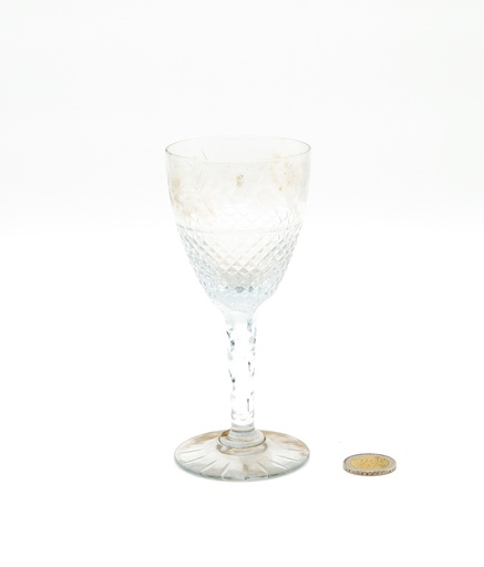 [OP00023] Copa tallada y con relieve