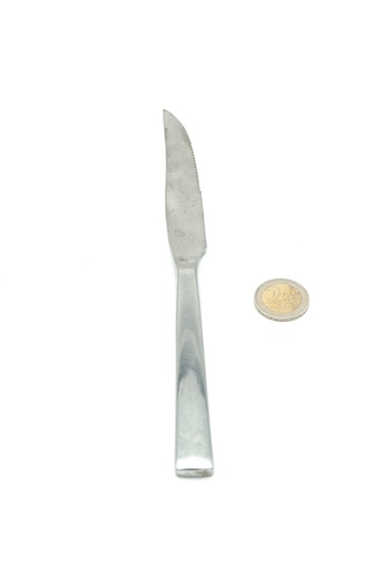 [OP00203] Cuchillo de mesa