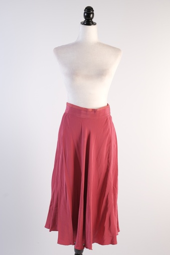 [OP02900] Falda de vuelo satén rojo