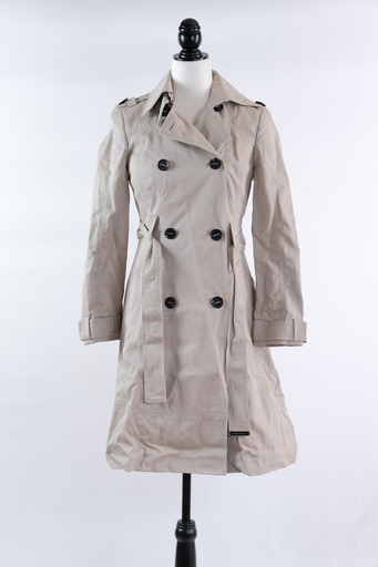 [OP02334] Gabardina trabilla hombros