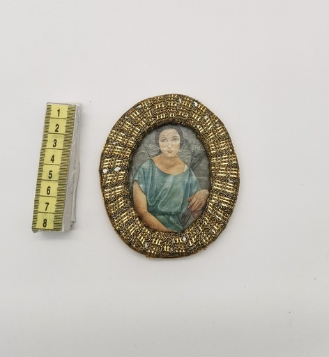 [OP02894] Guardapelo con retrato