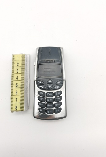 [OP03536] Teléfono móvil Nokia 8810 (maqueta)