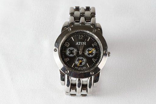 [OP03833] Reloj metálico plateado esfera agujas