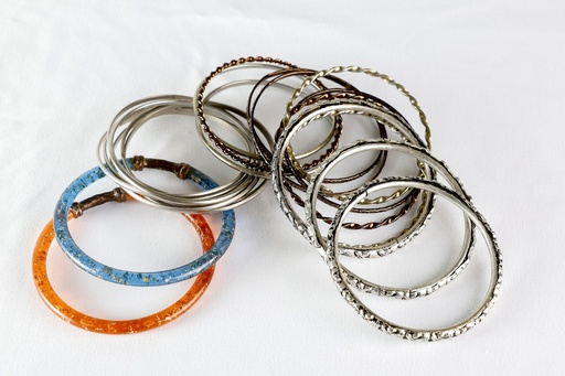[OP03838] Pulsera aro metálico y plástico